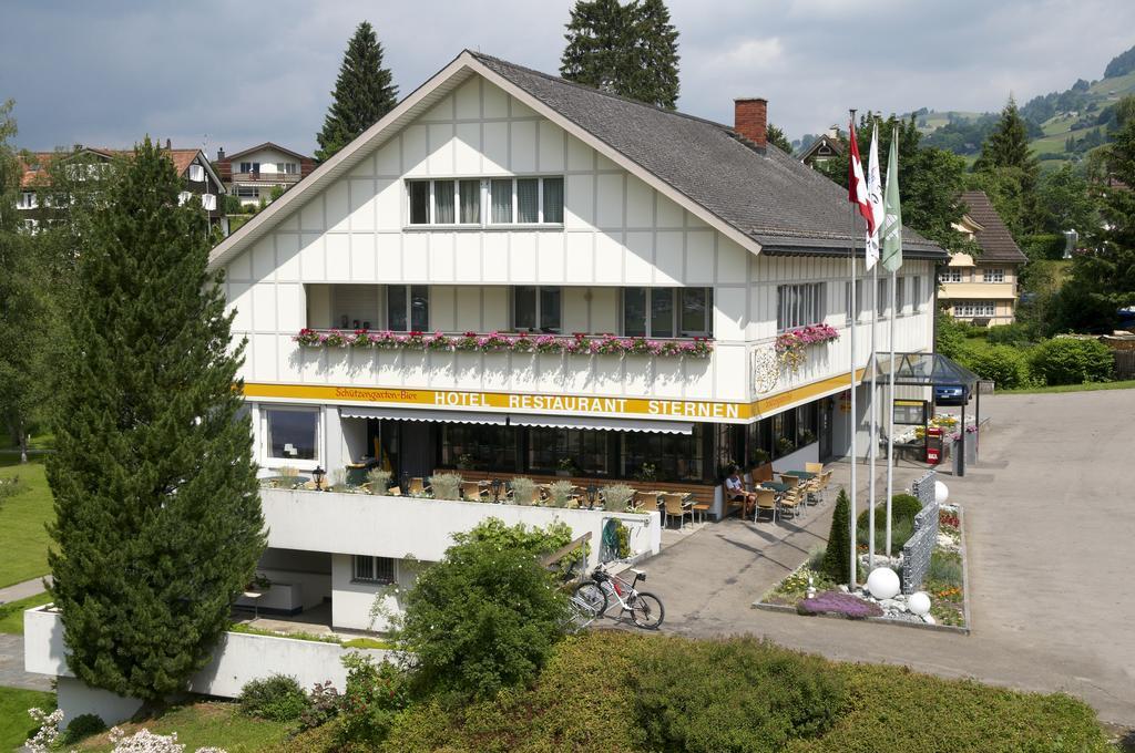 Hotel-Restaurant Sternen Nesslau Exterior photo