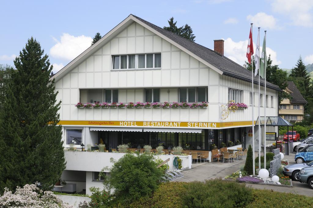 Hotel-Restaurant Sternen Nesslau Exterior photo